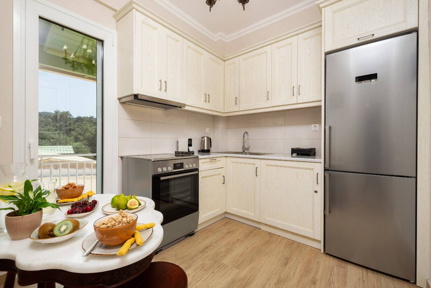 Venti di Paxos II — kitchen